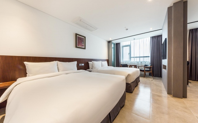 Studio Suite A