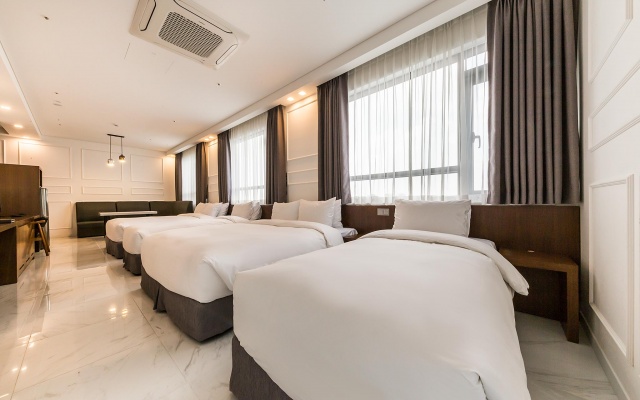Pent House A
