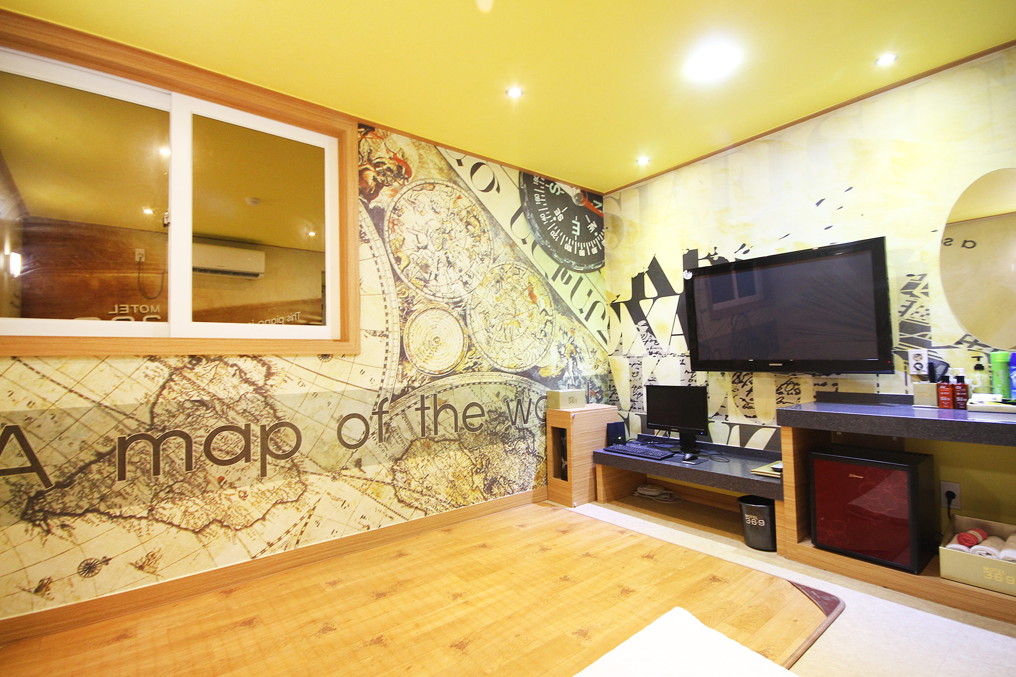 room detail thumbnail 1