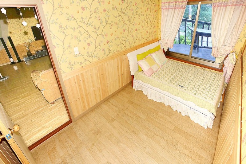 https://yaimg.yanolja.com/resize/place/v4/2017/08/24/00/599da003363840.05733483.jpg