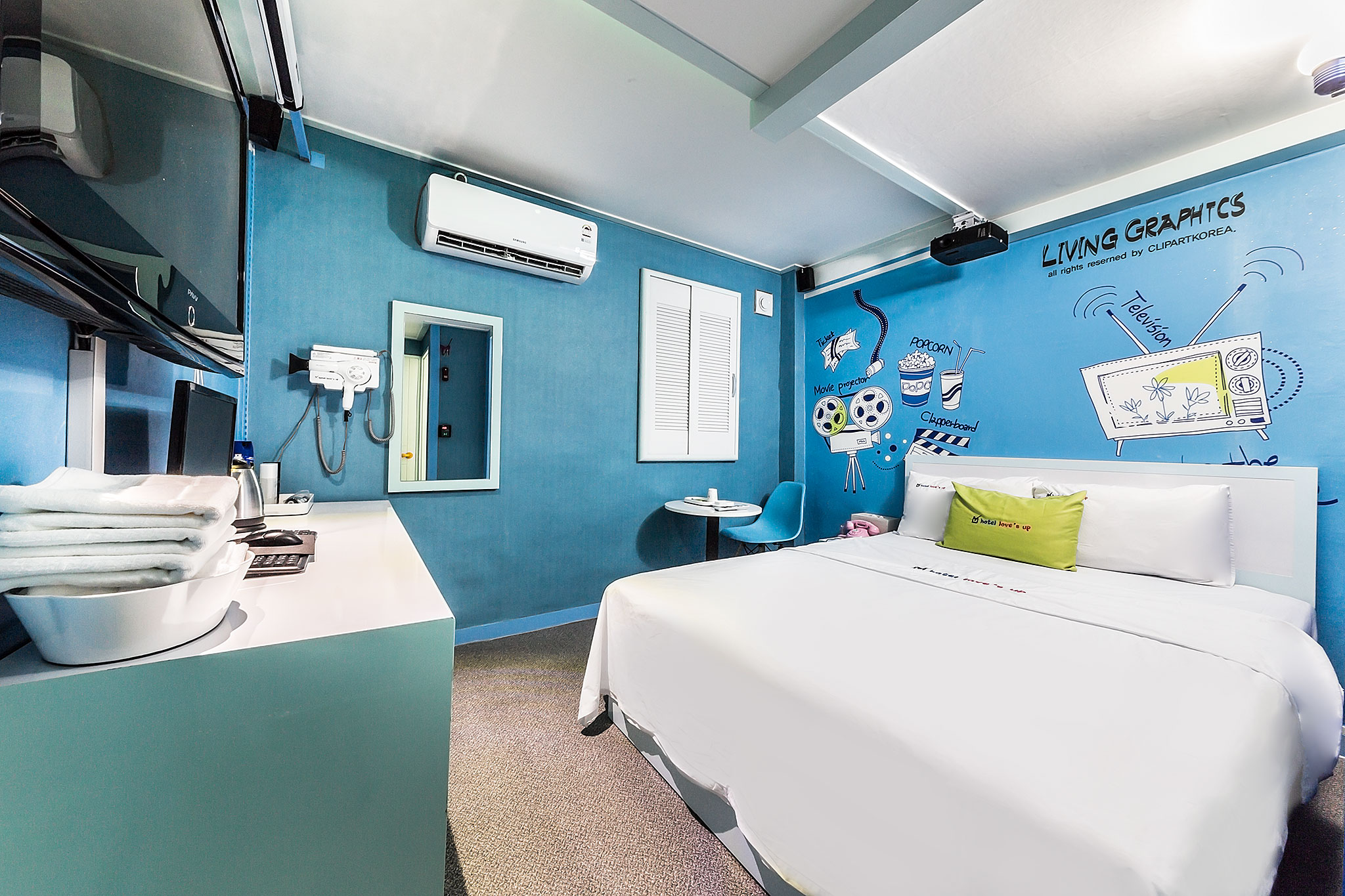 room detail thumbnail 0