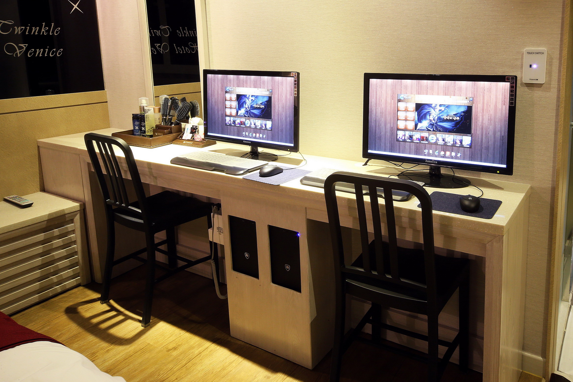 room detail thumbnail 1