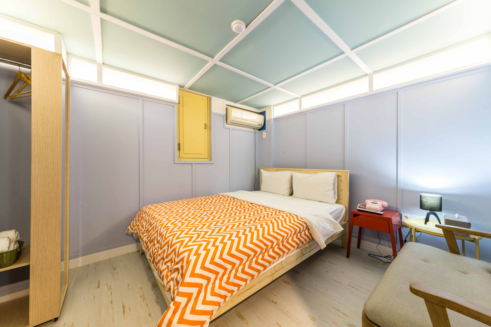 room detail thumbnail 0