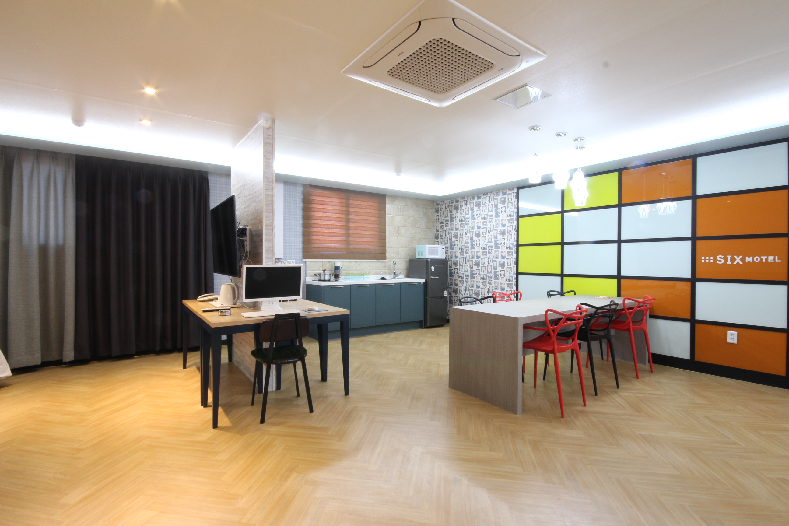 room detail thumbnail 1