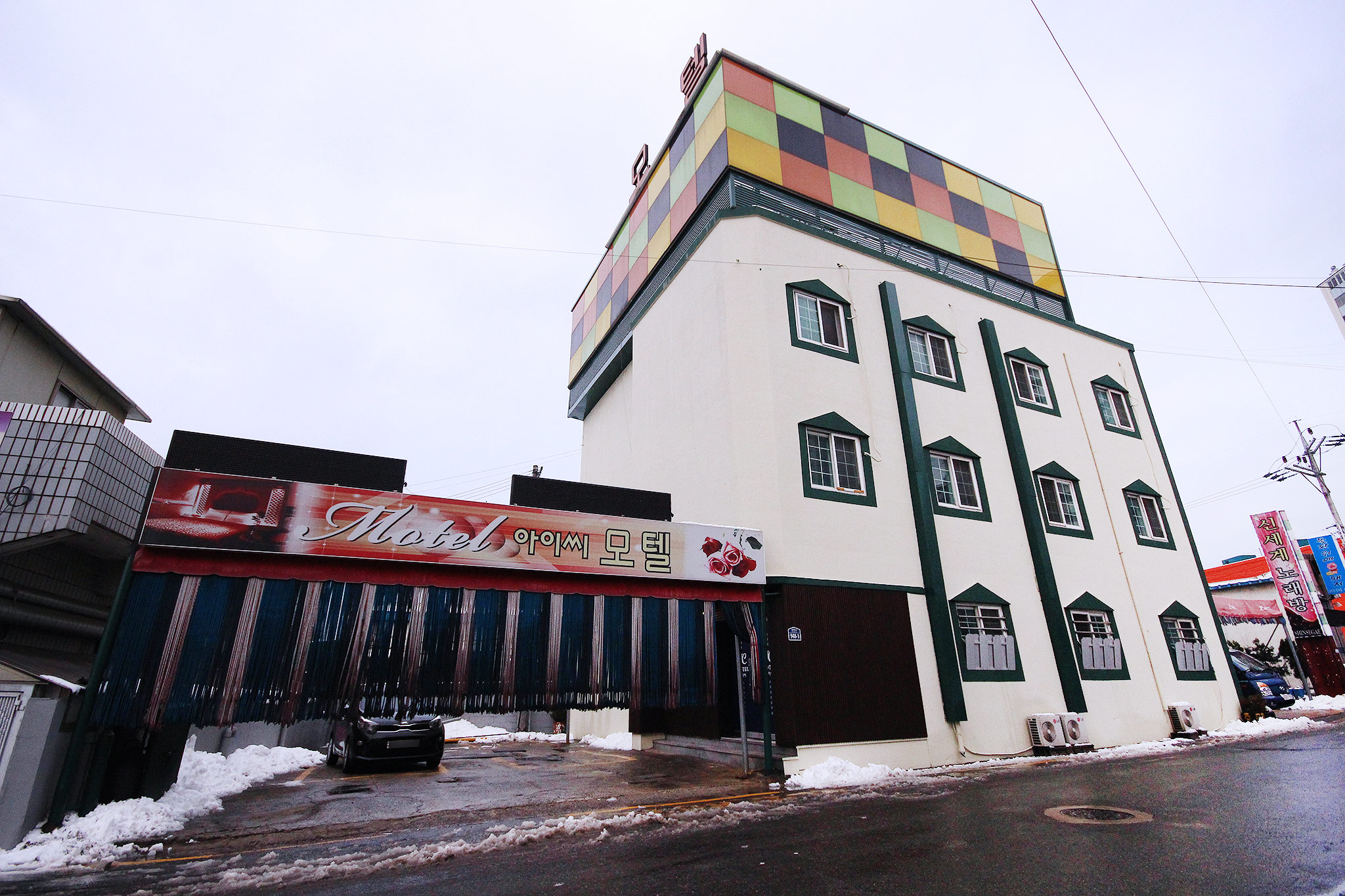 EXTERIOR