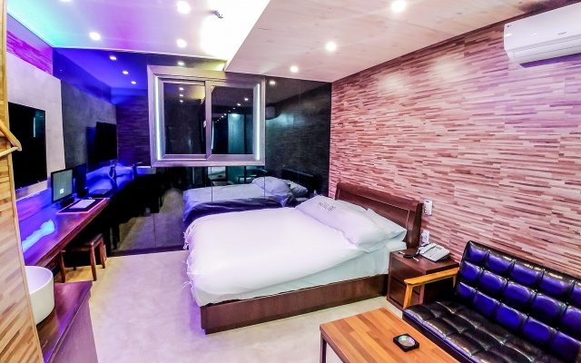 태백 M+ 드라이브 인 무인텔