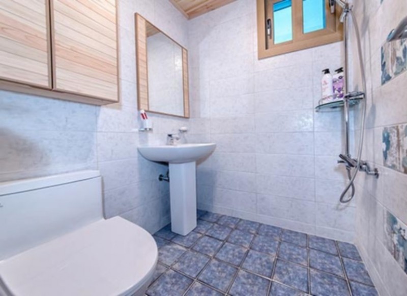 https://yaimg.yanolja.com/v5/2018/06/21/19/5b2b77cd09c9a1.91927470.jpg