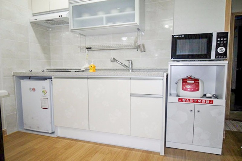 https://yaimg.yanolja.com/v5/2018/07/13/07/5b47d76dd057b0.78643839.jpg