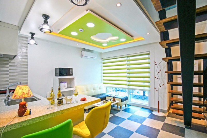 room detail thumbnail 1