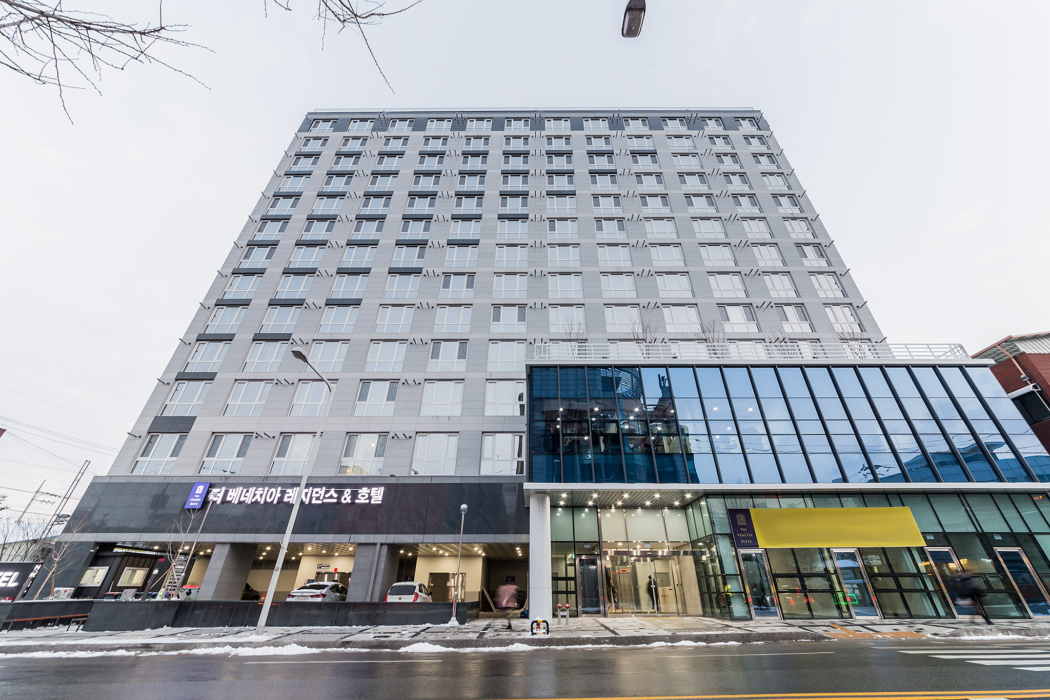 춘천 더베네치아 스위트 HOTEL 외관