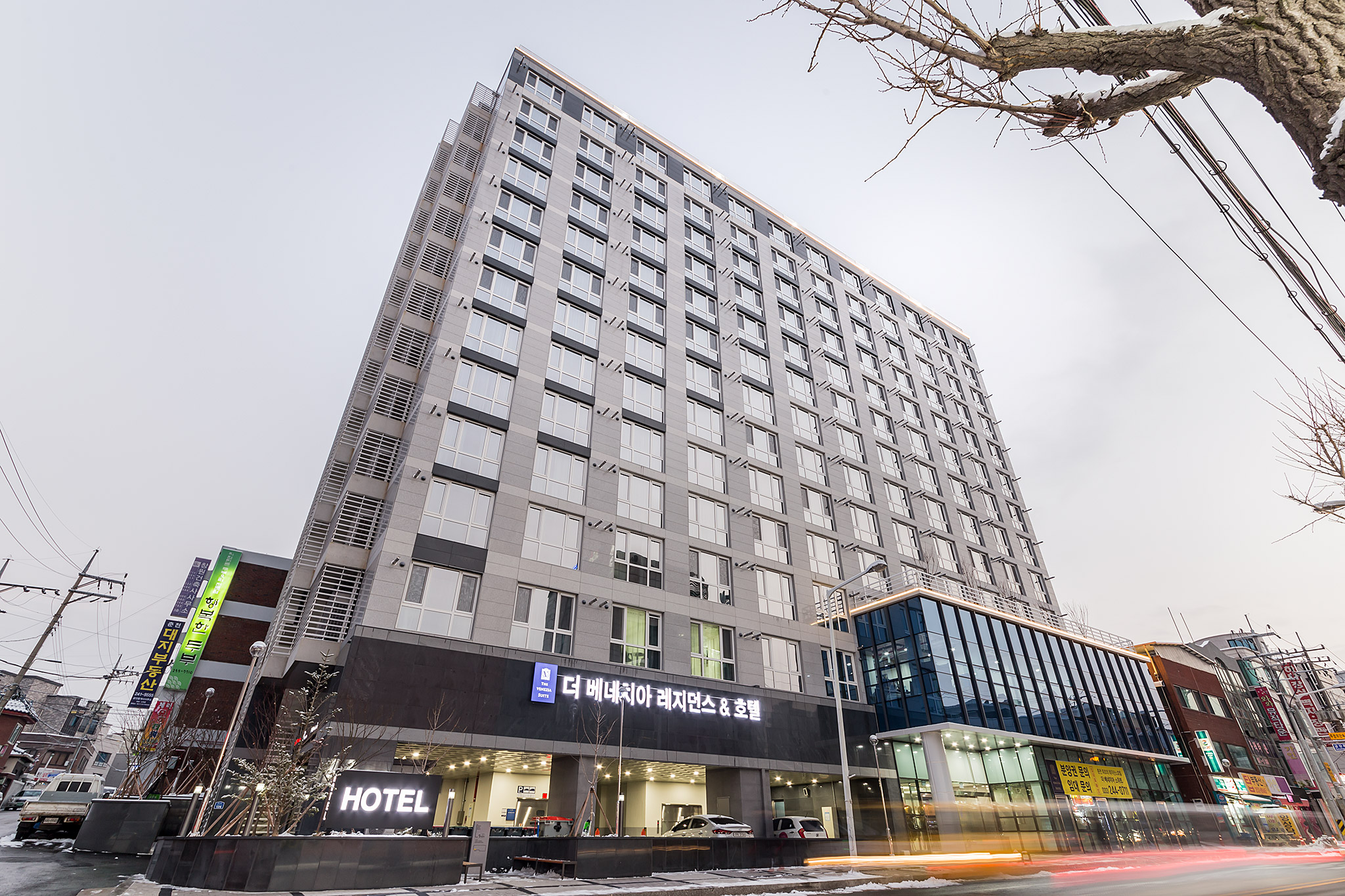 춘천 더베네치아 스위트 HOTEL 외관