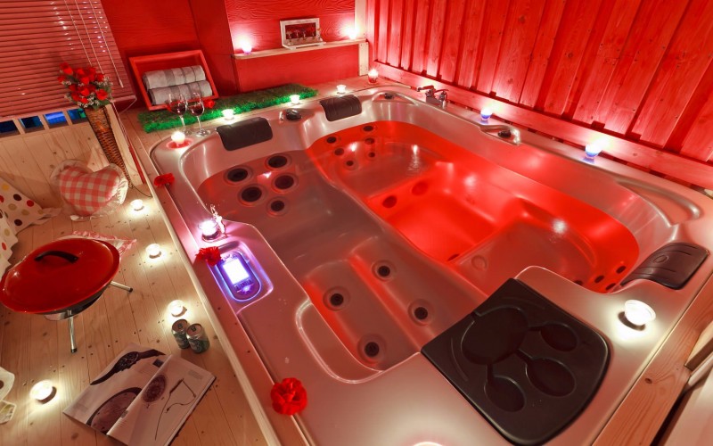 room detail thumbnail 2