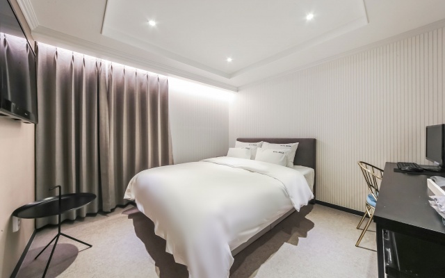 부산 동래 메가