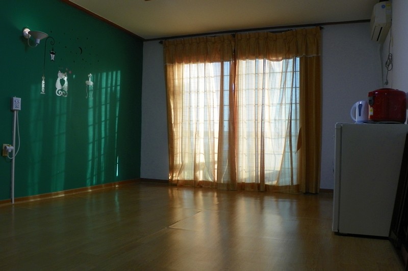 https://yaimg.yanolja.com/v5/2019/03/14/18/5c8a1db50c7ac3.93528075.JPG