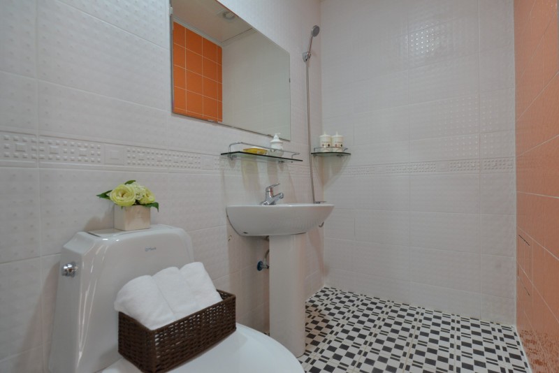 https://yaimg.yanolja.com/v5/2019/03/15/18/5c8b73e2e79858.02622004.JPG