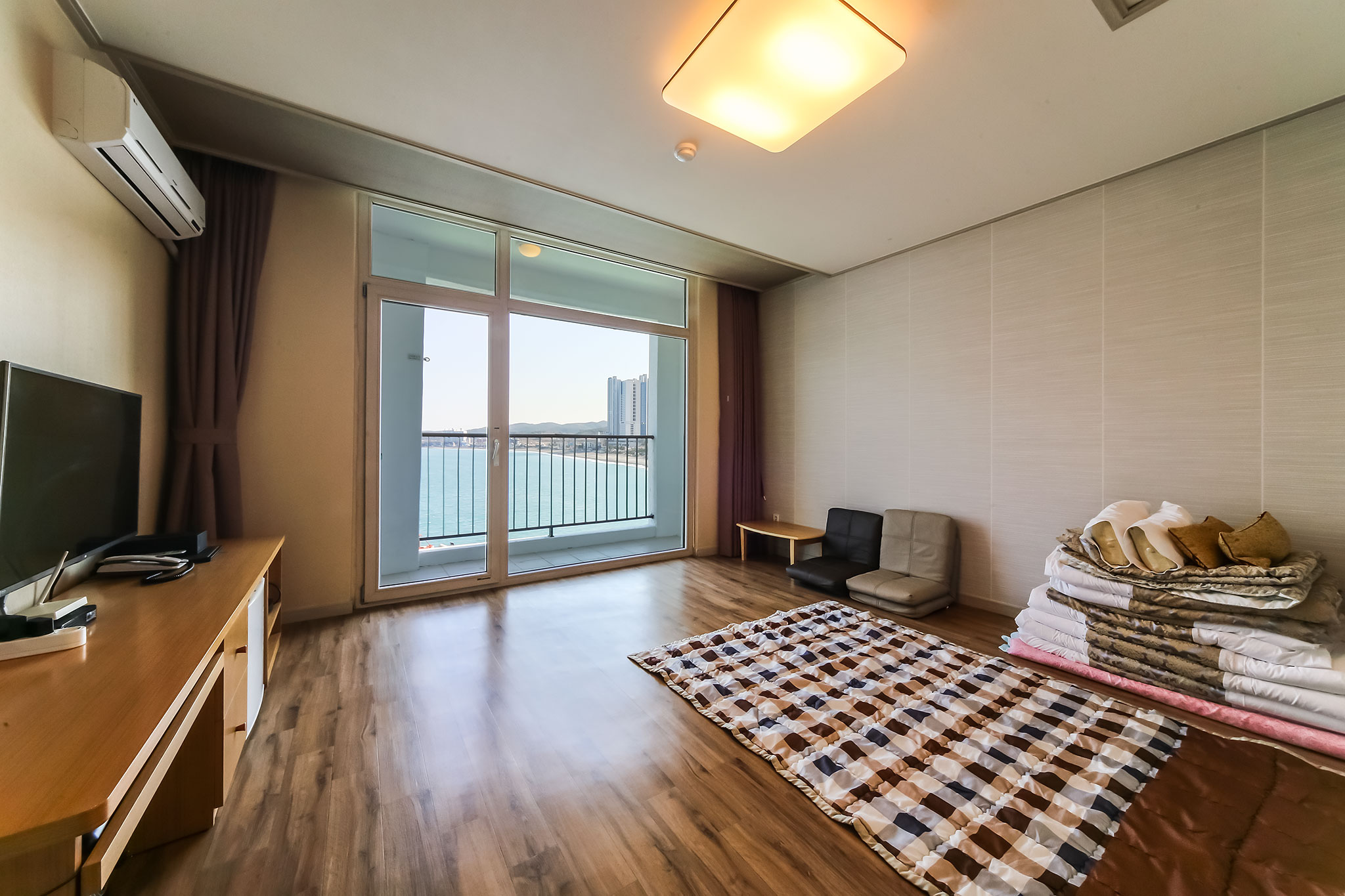 울산 정자동 더반 호텔 썸네일2