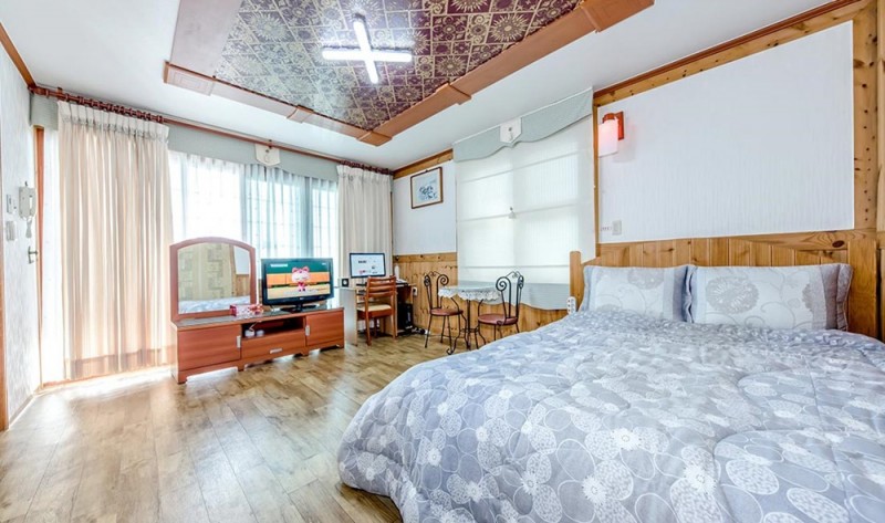 https://yaimg.yanolja.com/v5/2019/04/09/17/5cac54ff10a691.04953670.jpg