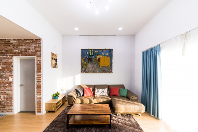 https://yaimg.yanolja.com/v5/2019/04/18/13/5cb8019ac7aa34.50695705.jpg