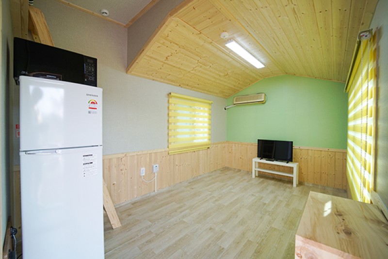 https://yaimg.yanolja.com/v5/2019/04/28/11/5cc50a36c7e029.83995170.jpg