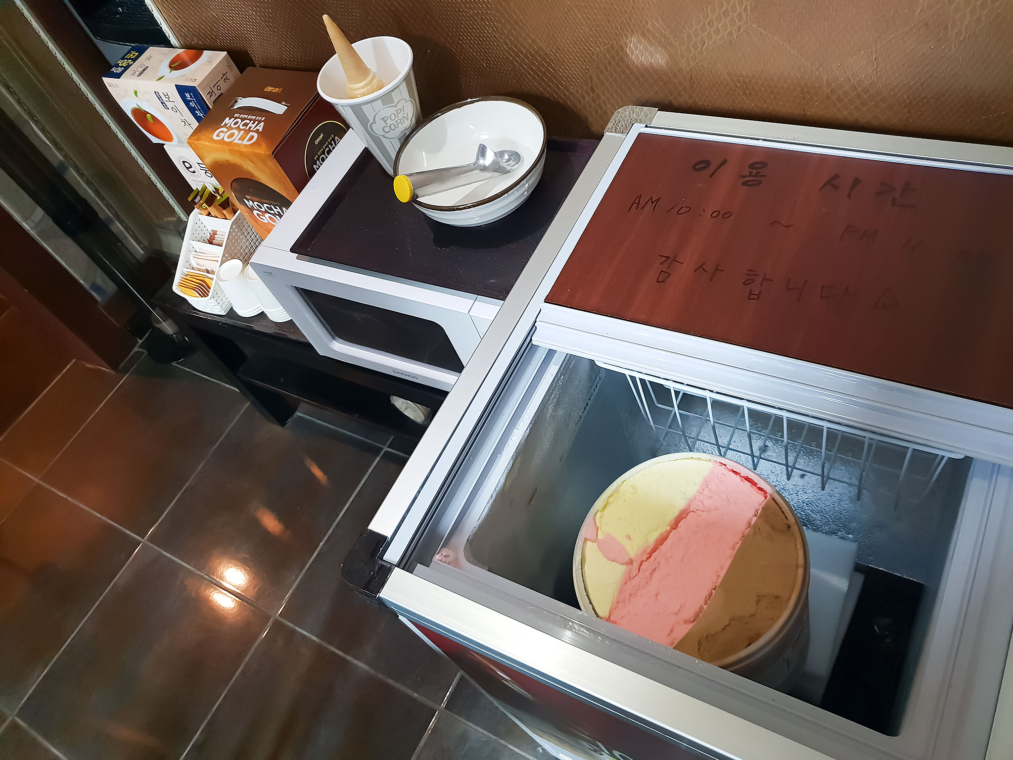 진주 더퍼스트 사진