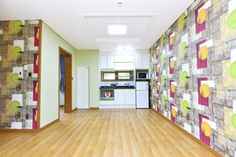 https://yaimg.yanolja.com/v5/2019/06/03/15/5cf4bf61f295b8.64449560.jpg