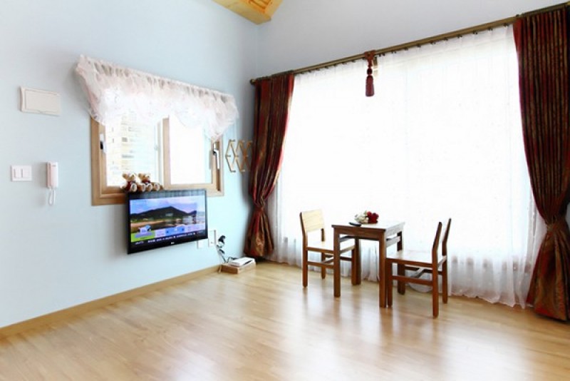 https://yaimg.yanolja.com/v5/2019/07/09/11/5d2402820aa192.59363444.jpg