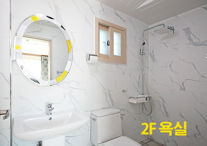 https://yaimg.yanolja.com/v5/2019/07/25/22/5d39aec3c80573.04824639.jpg