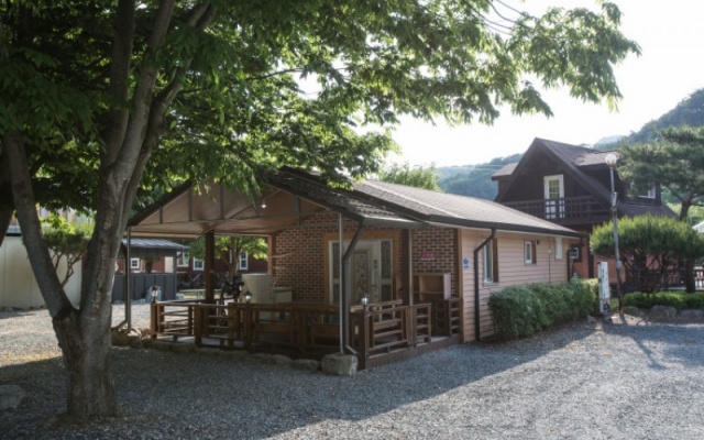 완주 숲속의정원펜션