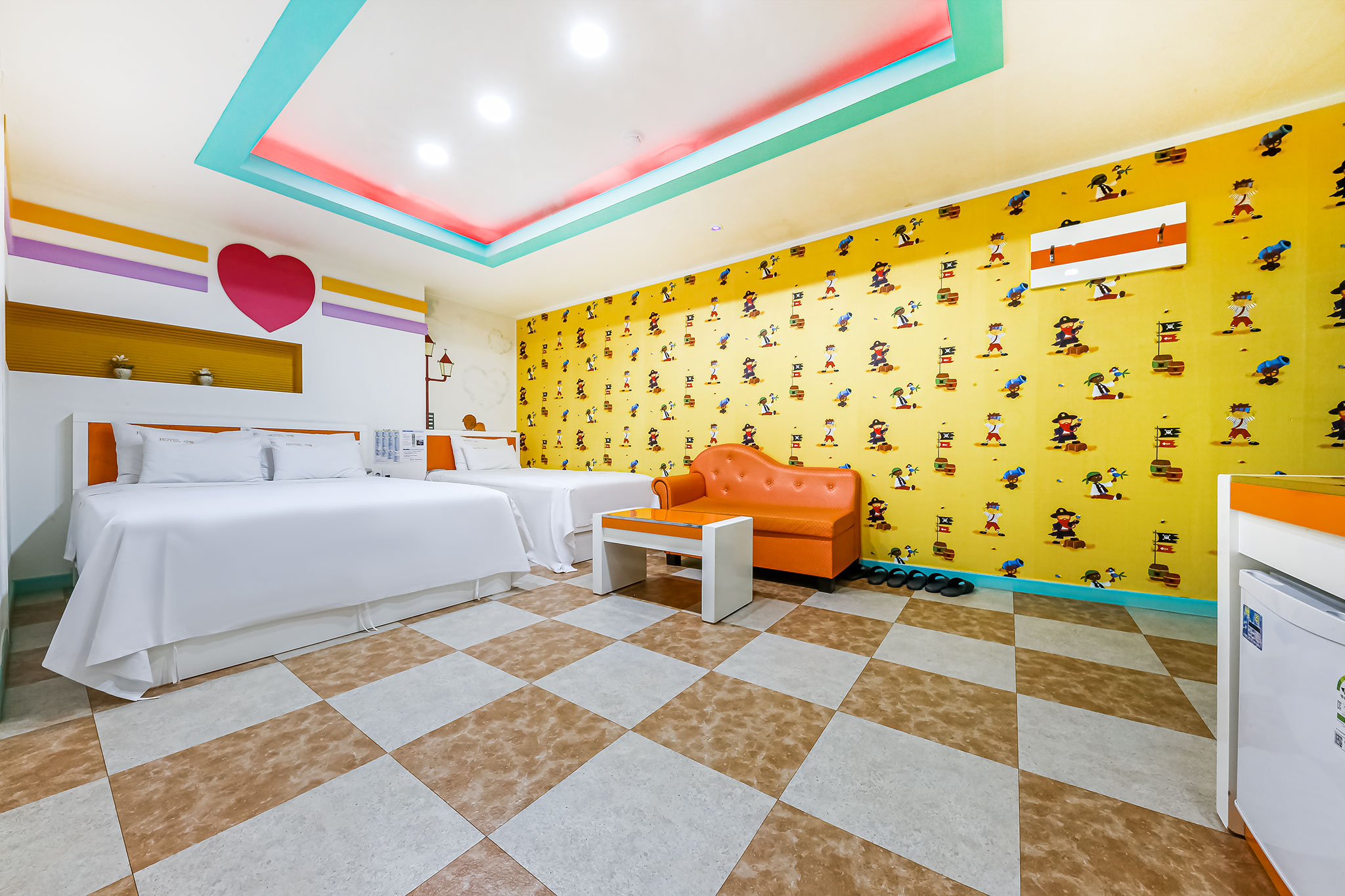 room detail thumbnail 0