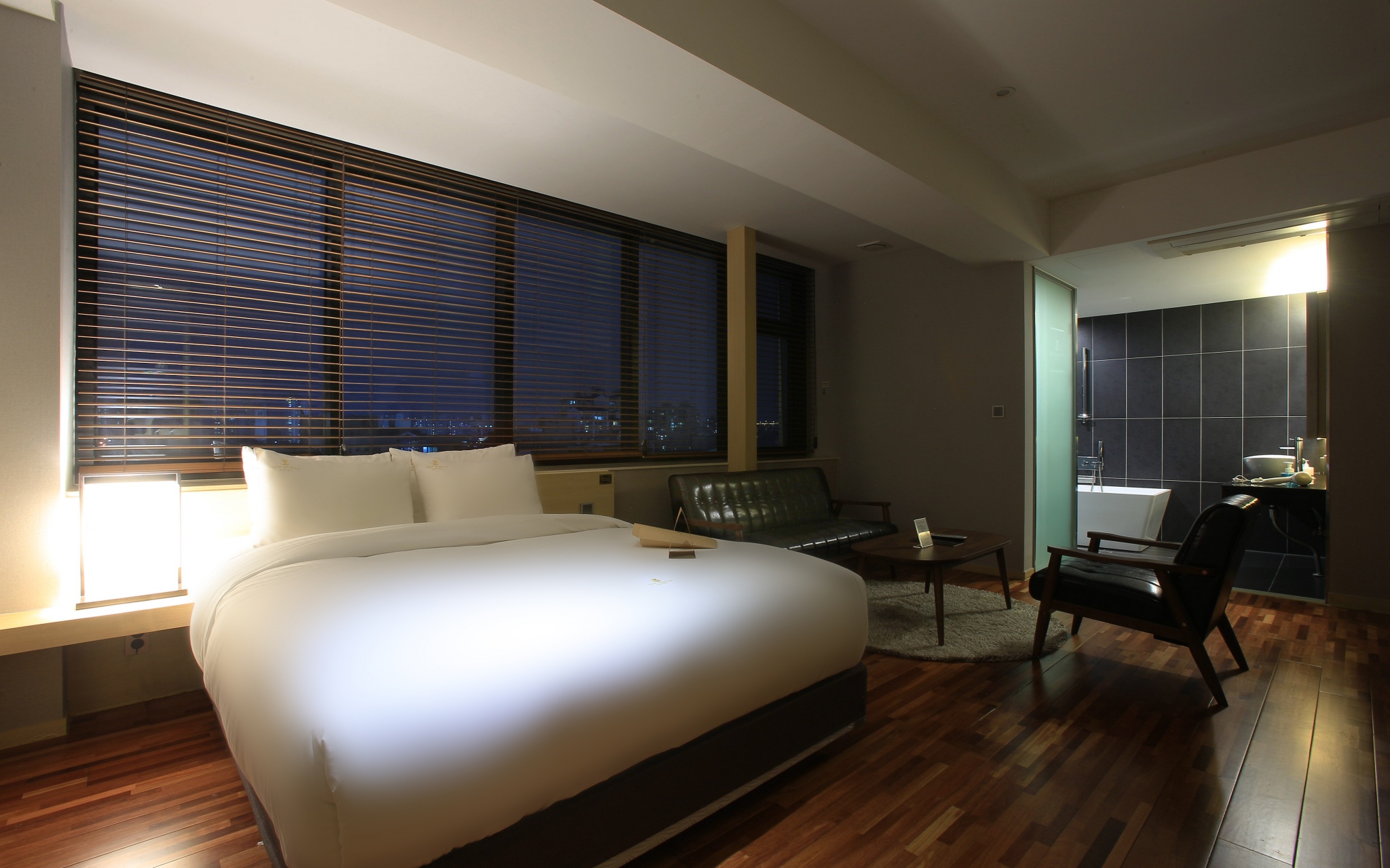 Suite B(무한대실)