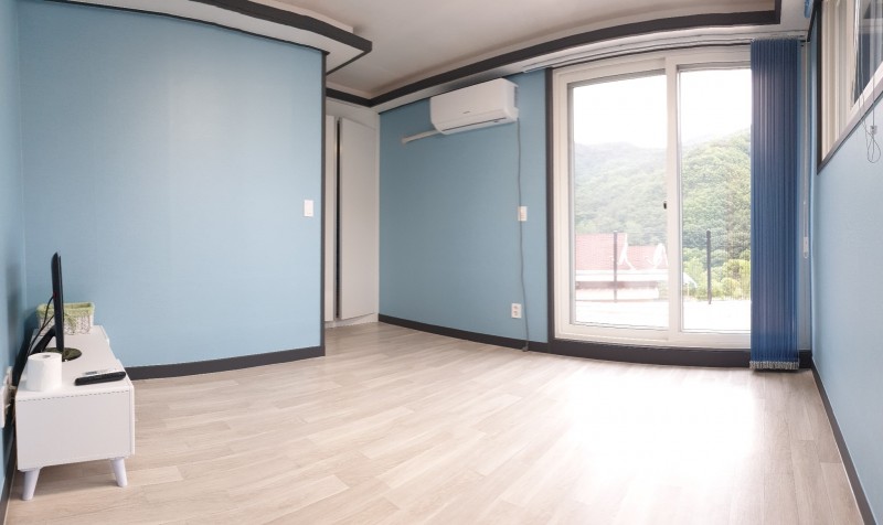 https://yaimg.yanolja.com/v5/2019/11/12/17/5dca6e9394baf9.27248898.jpg