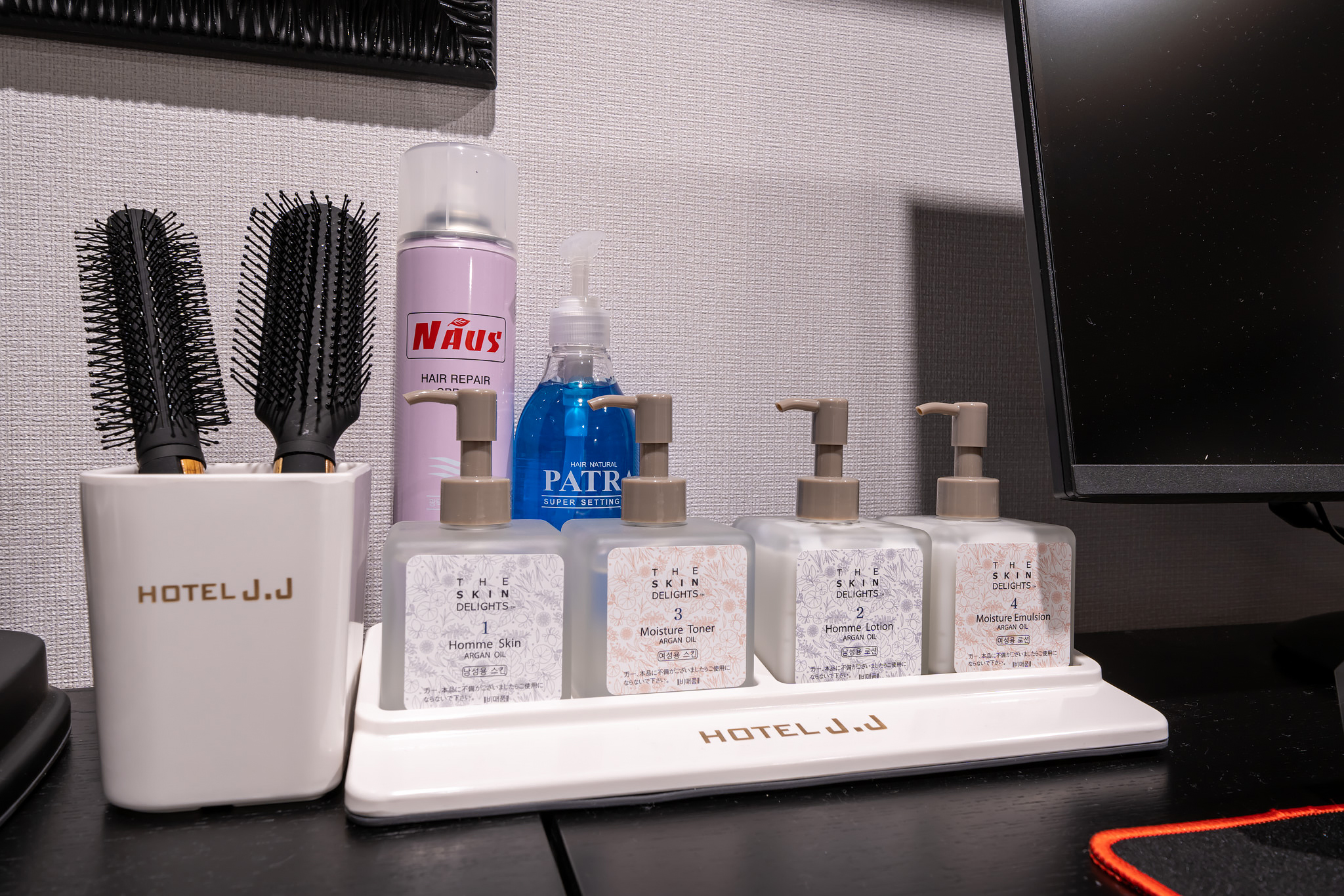 AMENITY_AND_ETC