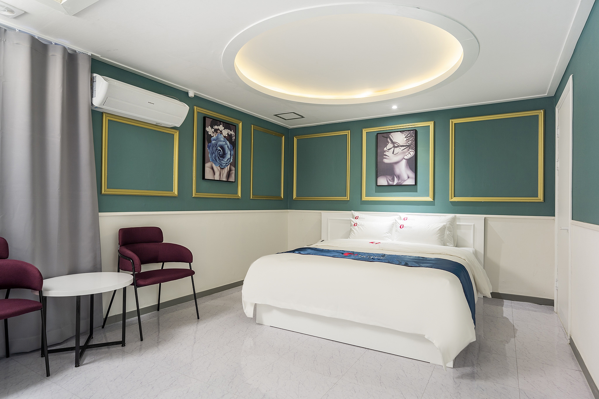 room detail thumbnail 1