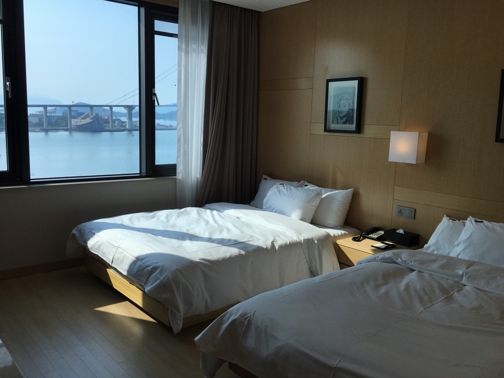  새해특가★무료 레이트체크아웃 14시  디럭스 패밀리 더블(오션뷰)