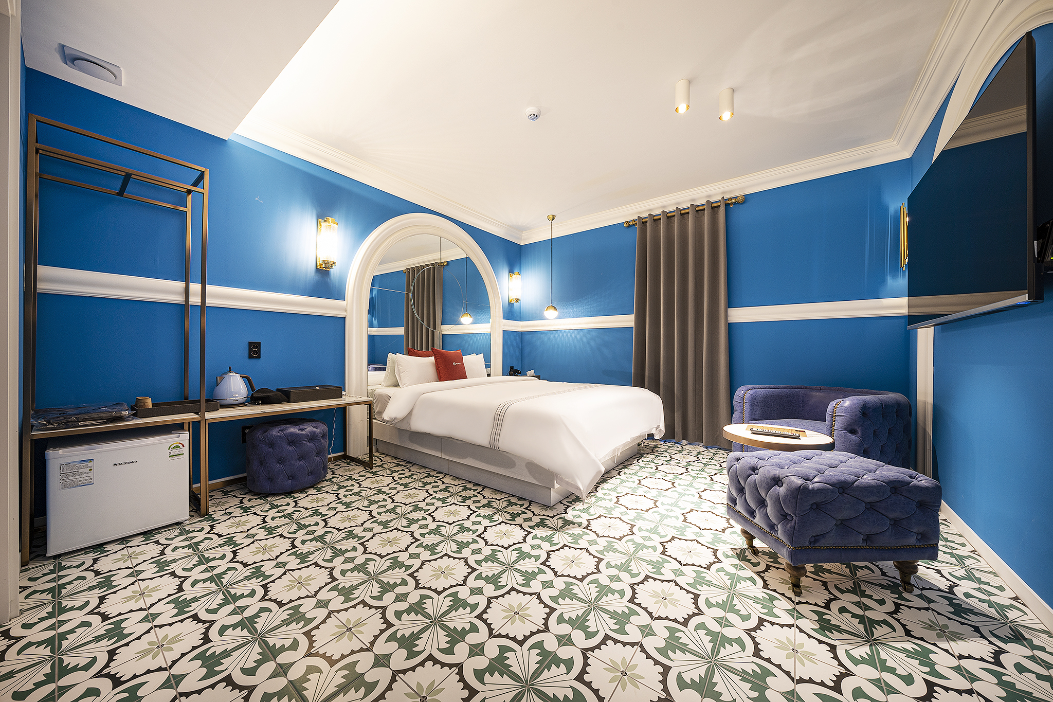 room detail thumbnail 0