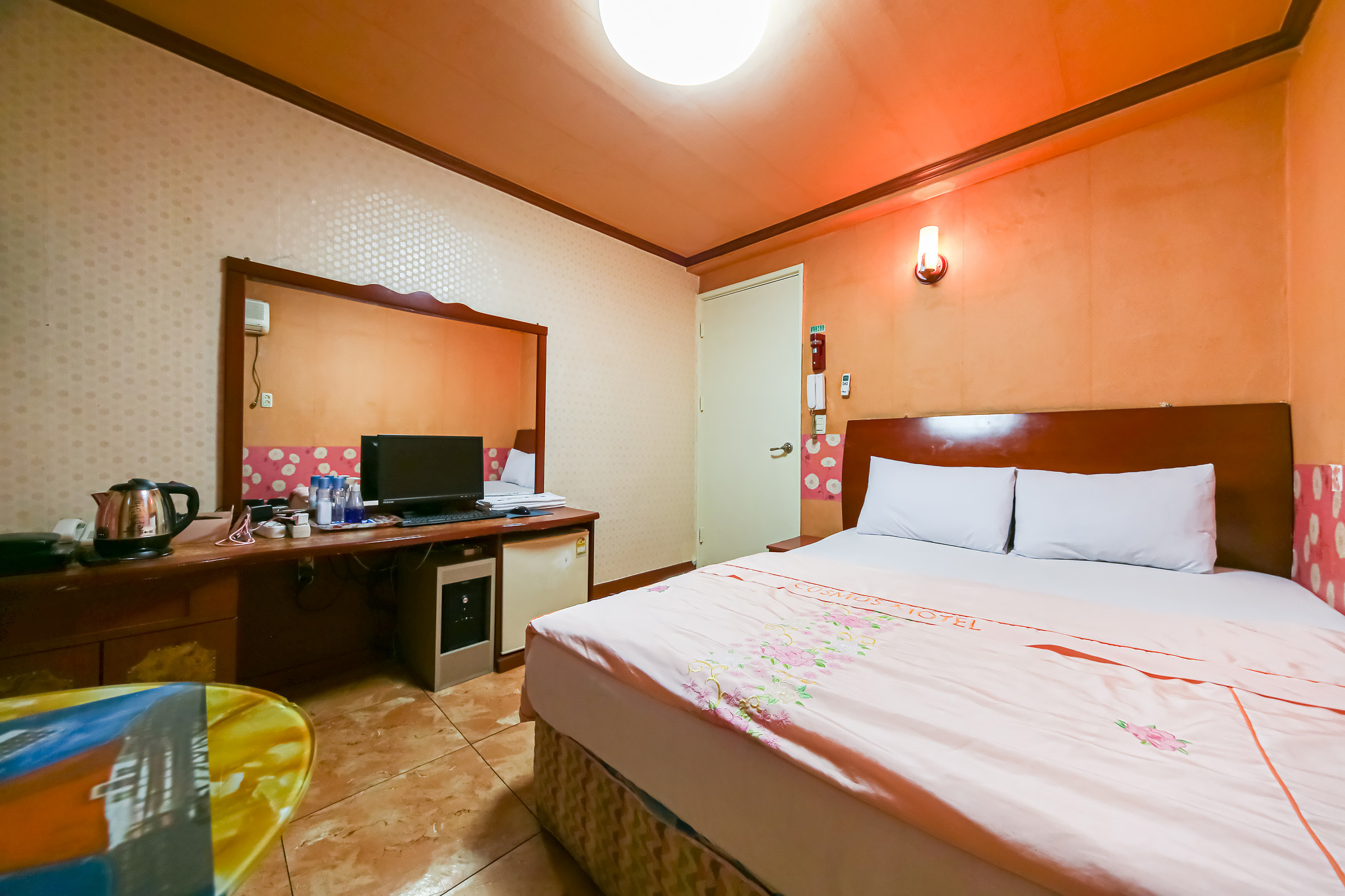 room detail thumbnail 0
