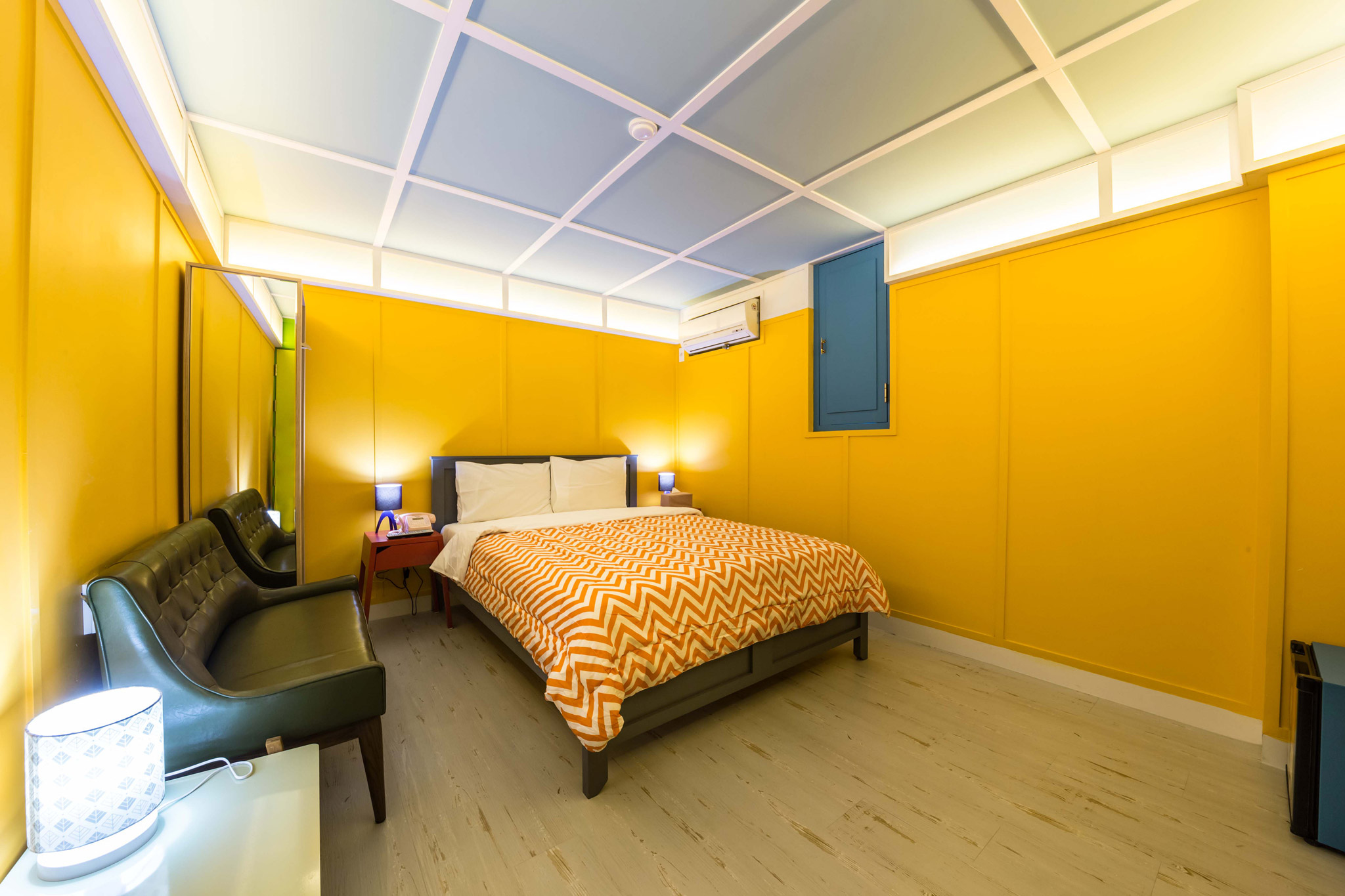 room detail thumbnail 0