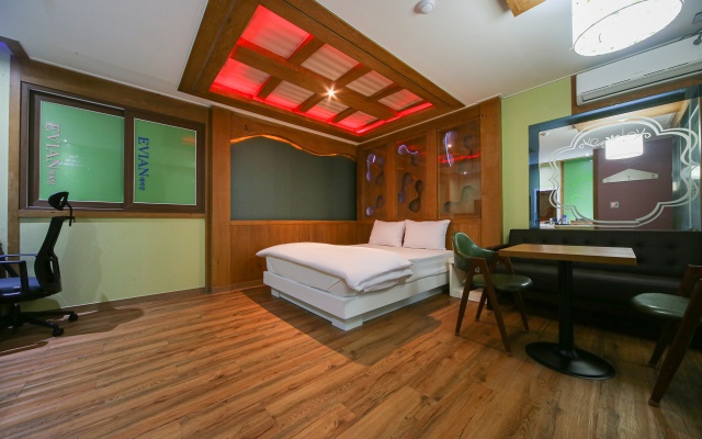 밀양 에비앙 카무인텔