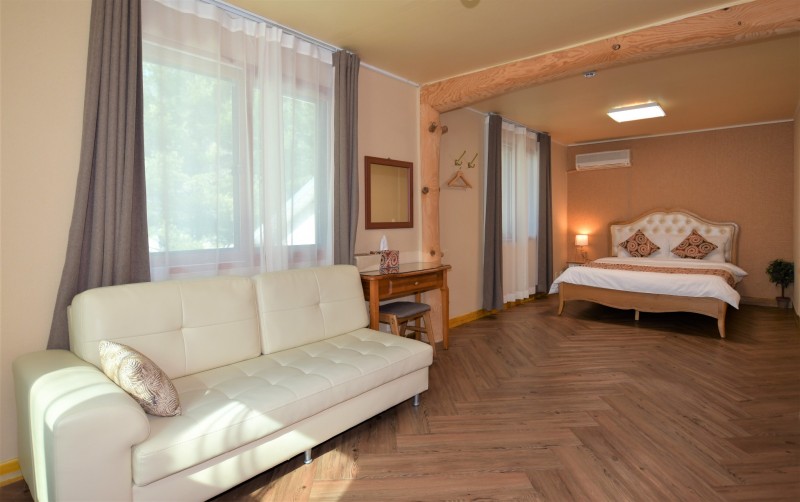 https://yaimg.yanolja.com/v5/2020/03/19/15/5e7310254b8391.66361691.JPG