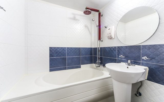 room detail thumbnail 1