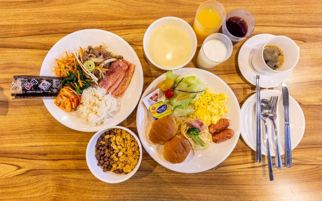 room detail thumbnail 1