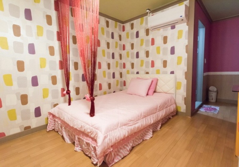 https://yaimg.yanolja.com/v5/2020/07/20/15/5f153edf57b7c2.36773307.jpg