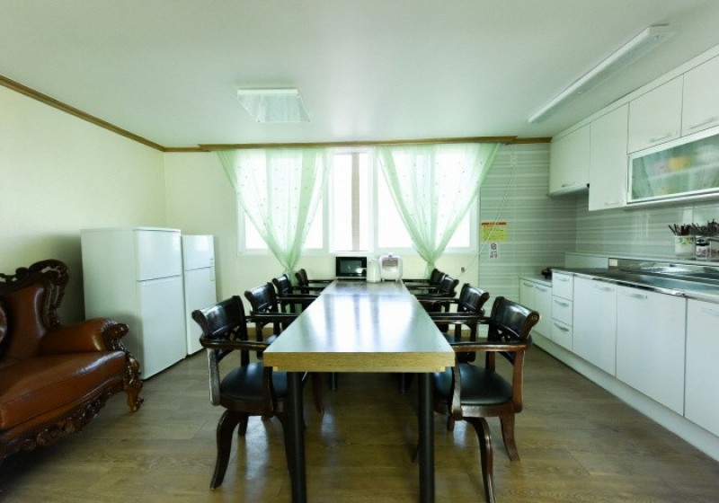 https://yaimg.yanolja.com/v5/2020/07/20/15/5f153efc2ddee7.91552757.jpg