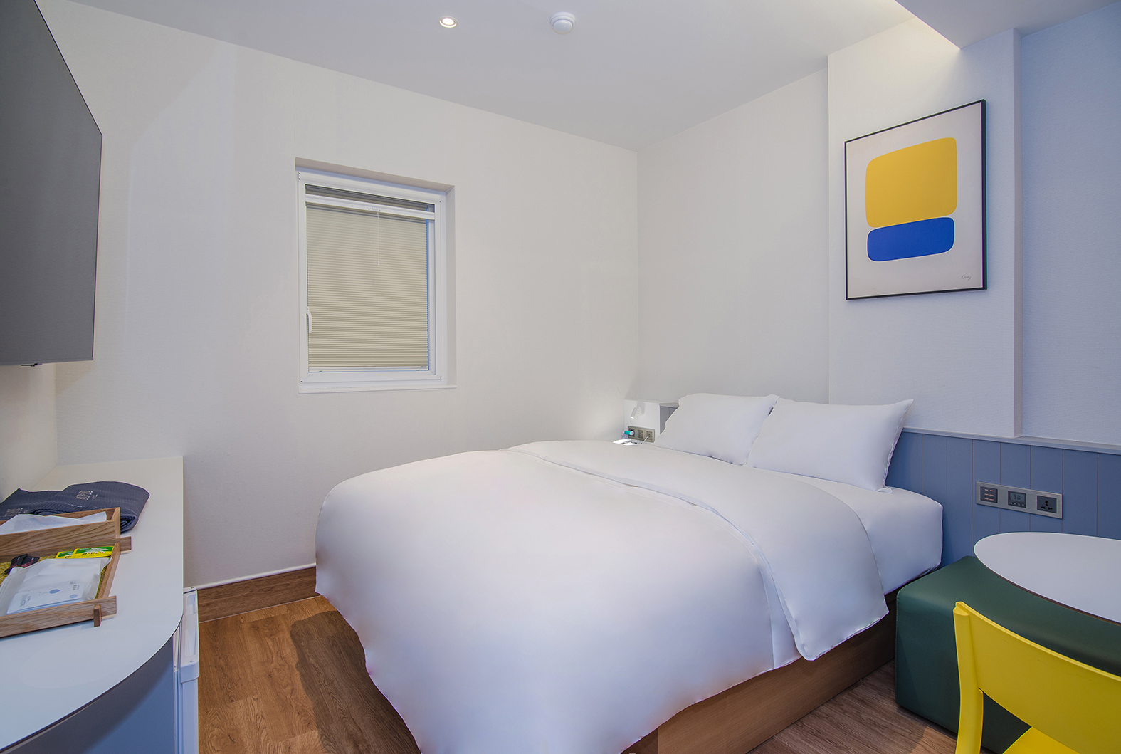 room detail thumbnail 0