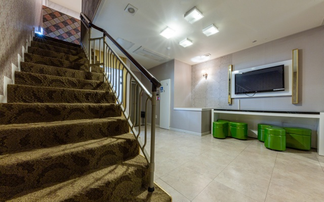 room detail thumbnail 1