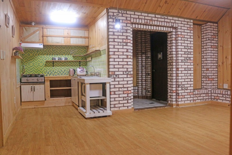 https://yaimg.yanolja.com/v5/2020/09/22/10/5f694f5fbc9432.33877314.JPG