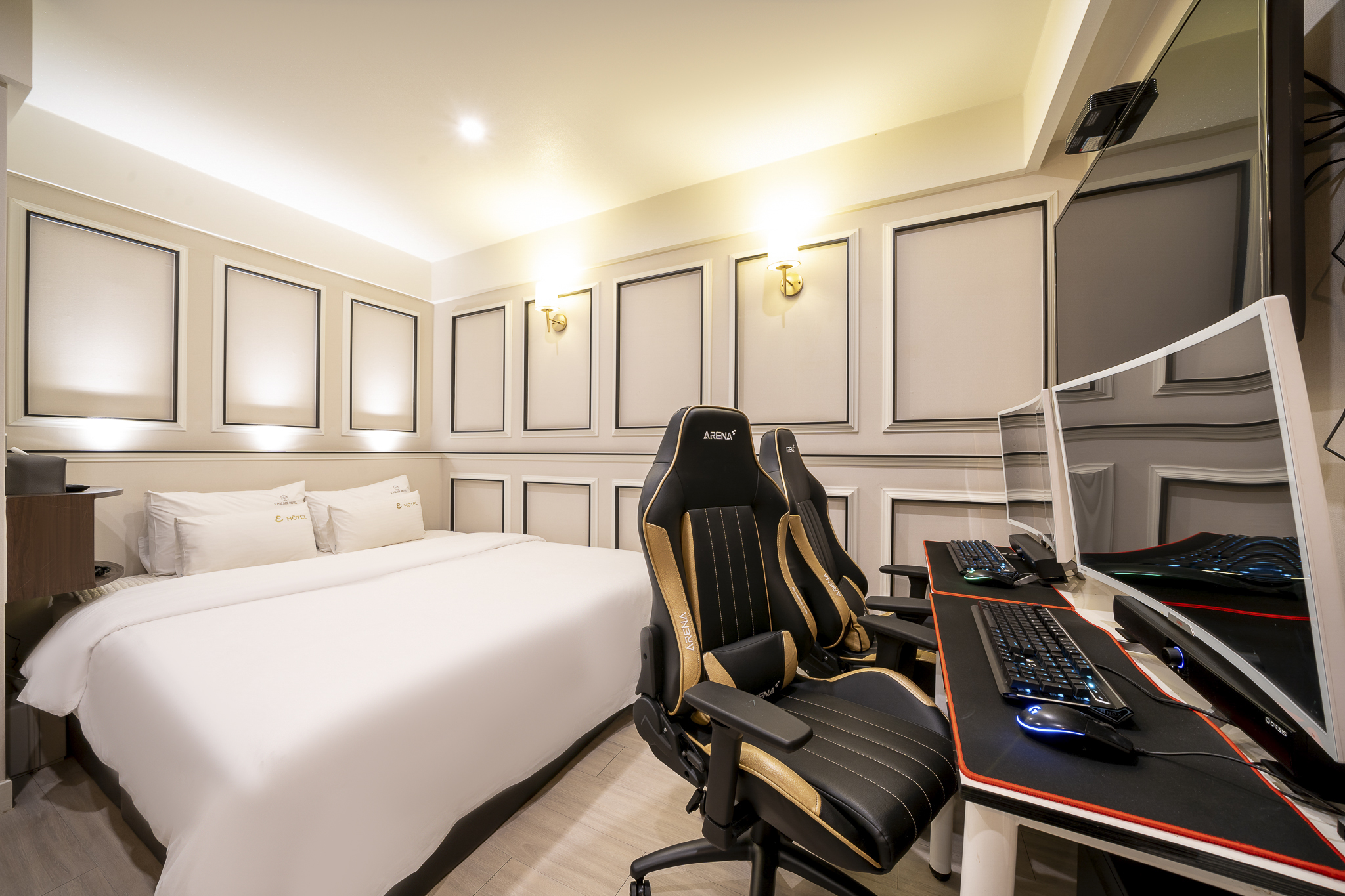 room detail thumbnail 0