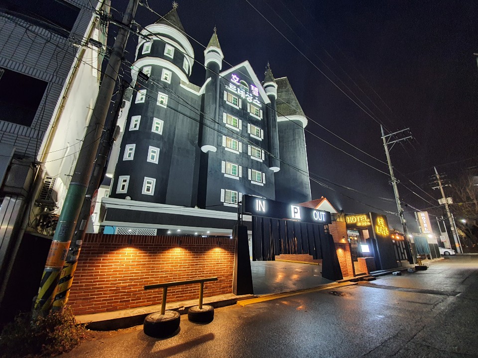 공주 르네상스 호텔 외관