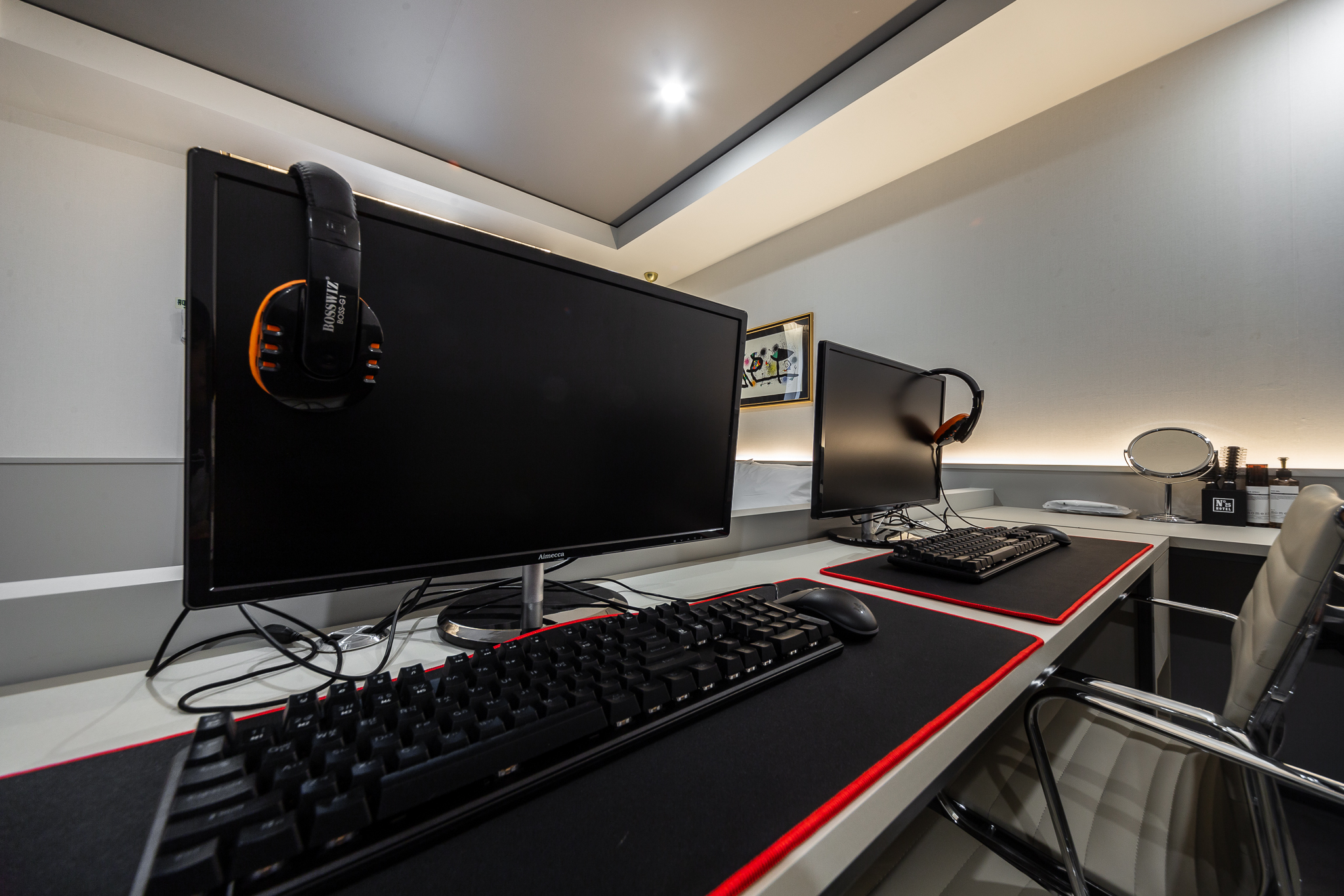 room detail thumbnail 0