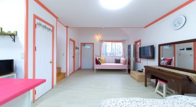 https://yaimg.yanolja.com/v5/2020/12/24/10/5fe3f026a7b8d1.39522228.jpg
